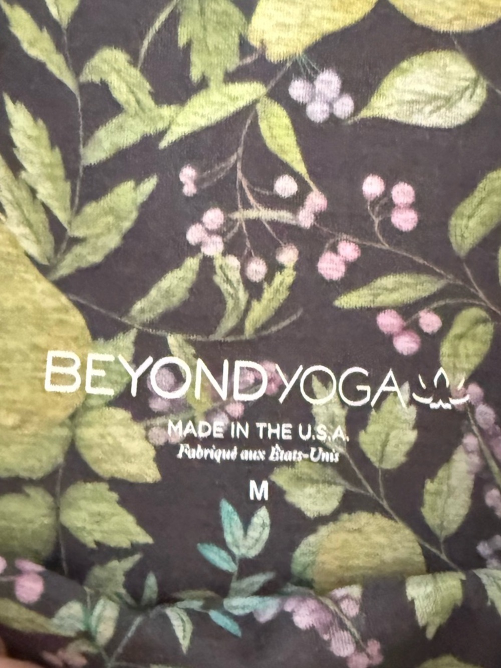 Beyond Yoga High-Waist Green Pear Botanical Print Leggings - Picture 5 of 6